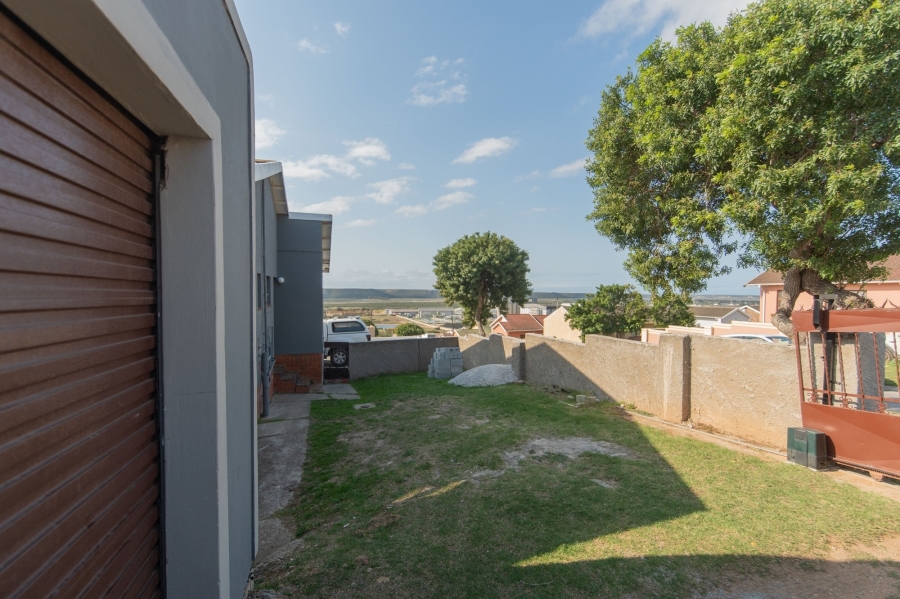 3 Bedroom Property for Sale in Kwamagxaki Eastern Cape